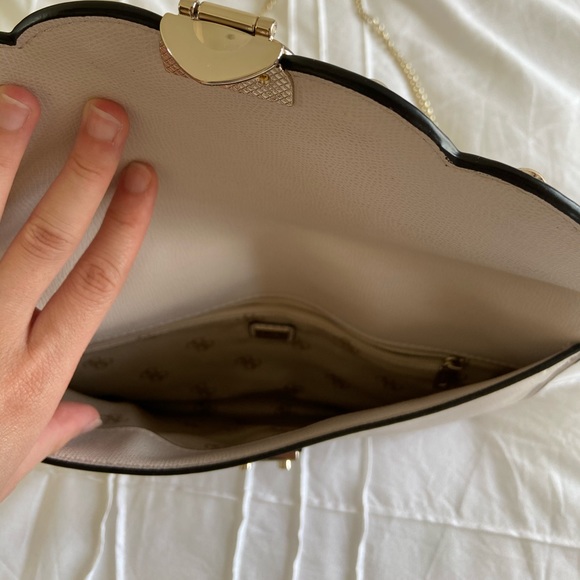 Guess Crossbody / Clutch Bag - Picture 4 of 6